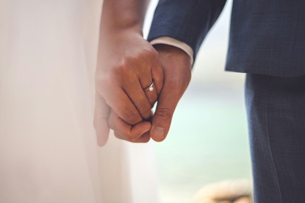 本多小百合は結婚している？
